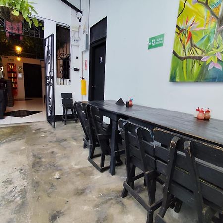 Hostal La Minita De Oro ซันตามาร์ตา ภายนอก รูปภาพ
