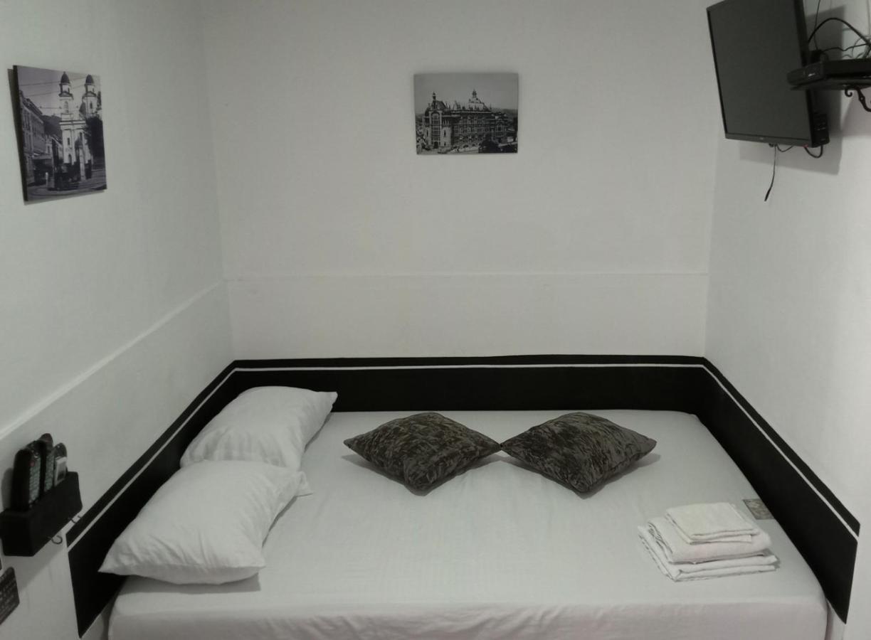 Hostal La Minita De Oro ซันตามาร์ตา ภายนอก รูปภาพ