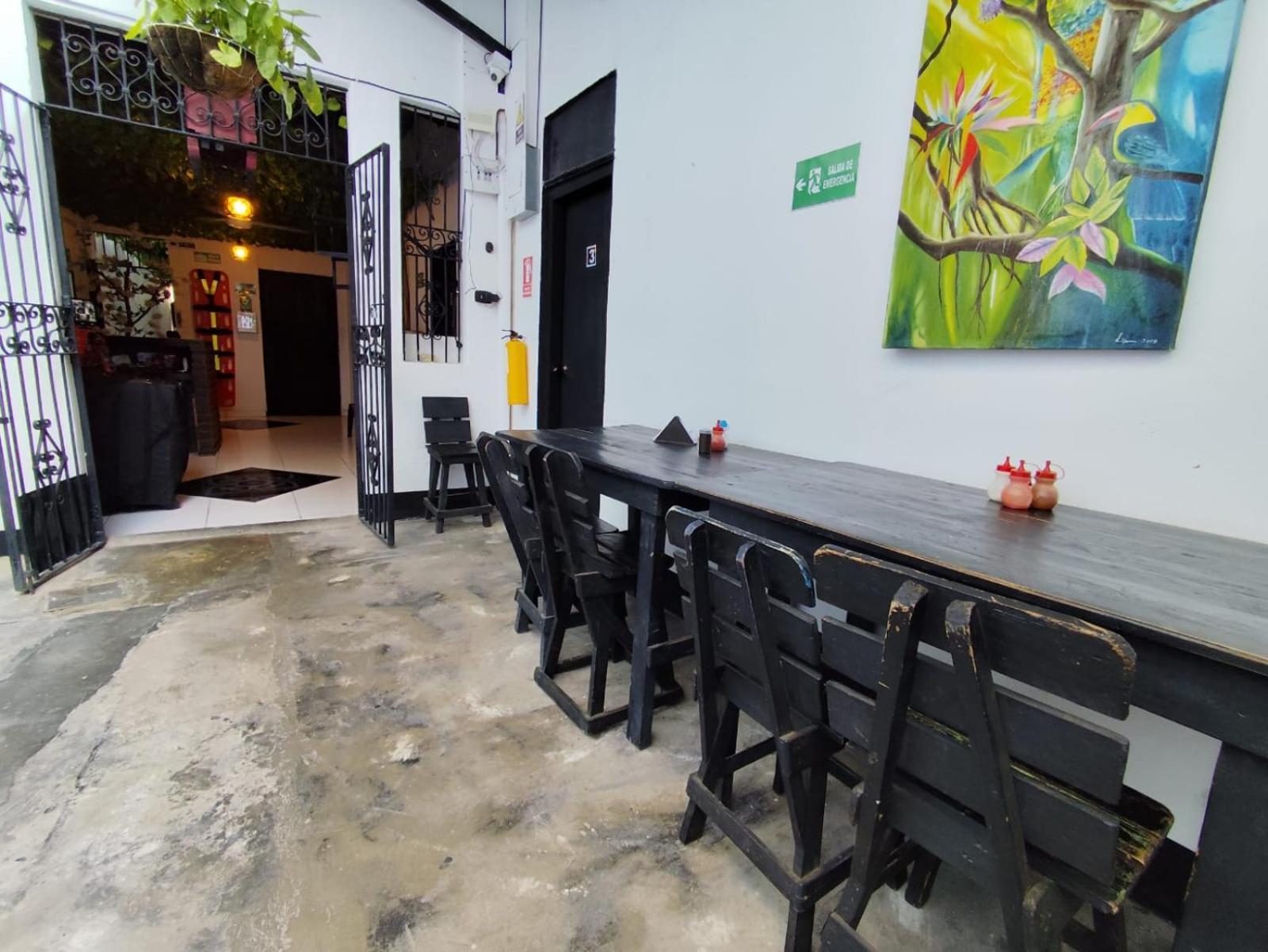 Hostal La Minita De Oro ซันตามาร์ตา ภายนอก รูปภาพ