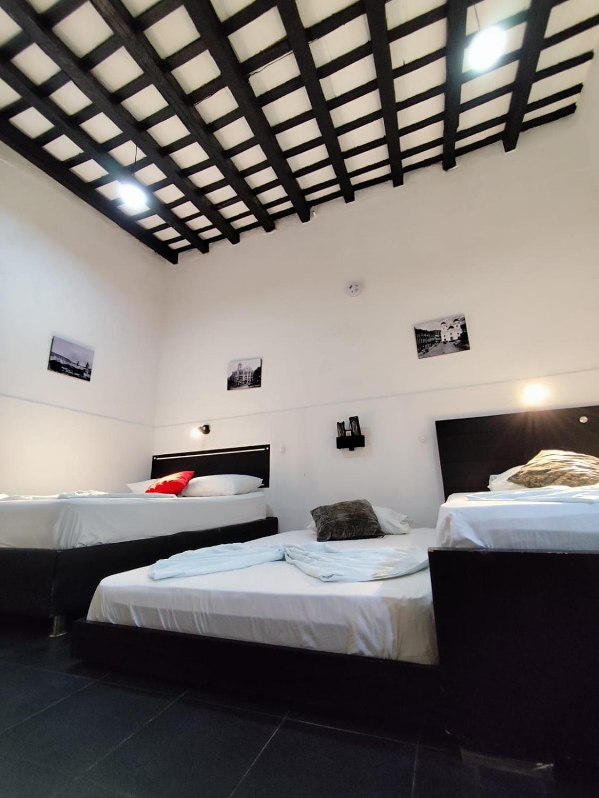 Hostal La Minita De Oro ซันตามาร์ตา ภายนอก รูปภาพ